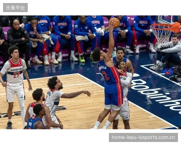 NBA球星空中漂移三分命中，全场震撼引爆篮球狂潮
