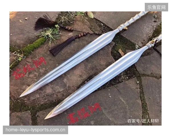 RNG上路尝试短兵器体系，效果超出预期